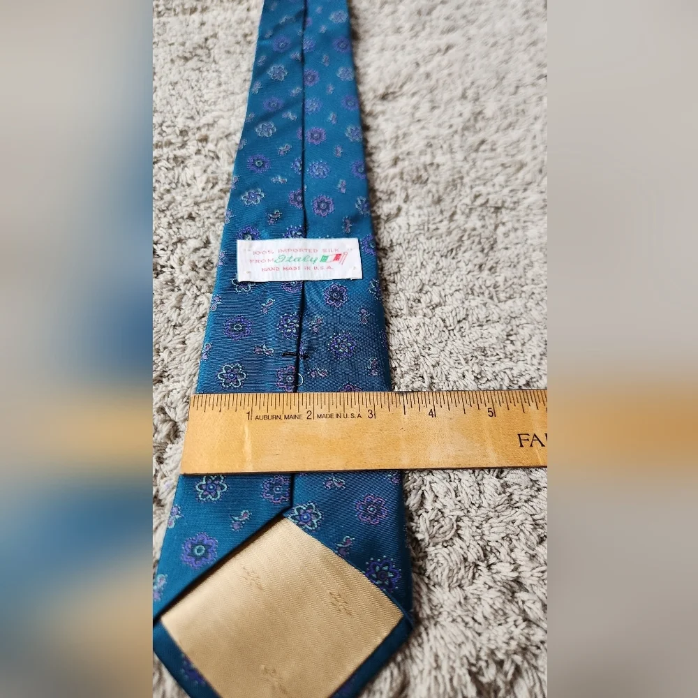 Men's Italian 100% Silk Necktie - Blue